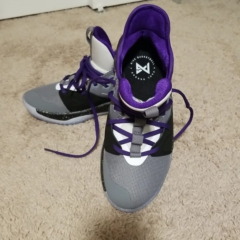 Nwot Nike PAUL GEORGE Basketball Shoes , Size 7.5